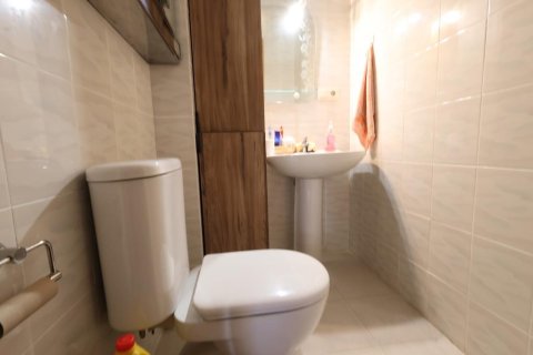 Bungalow en venta en Torrevieja, Alicante, España 2 dormitorios, 73 m2 No. 192009 - foto 12