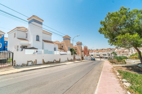 Villa en Urbanización Las Filipinas, Alicante, España 4 dormitorios, 118 m2 No. 192013