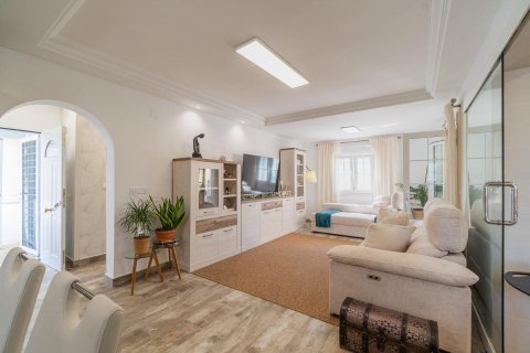 Villa en venta en Urbanización Las Filipinas, Alicante, España 4 dormitorios, 118 m2 No. 192013 - foto 10
