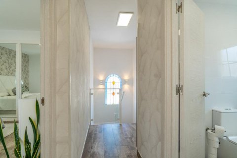 Villa en venta en Urbanización Las Filipinas, Alicante, España 4 dormitorios, 118 m2 No. 192013 - foto 25