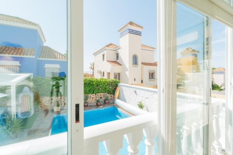 Villa en venta en Urbanización Las Filipinas, Alicante, España 4 dormitorios, 118 m2 No. 192013 - foto 16