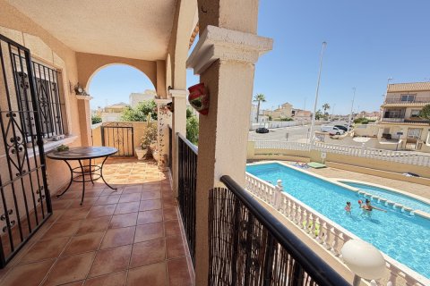 Apartamento en venta en La Zenia, Alicante, España 3 dormitorios, 85 m2 No. 192012 - foto 2