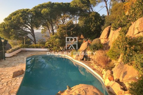 Land plot for sale in Lloret de Mar, Girona, Spain 1000 sq.m. No. 177229 - photo 7