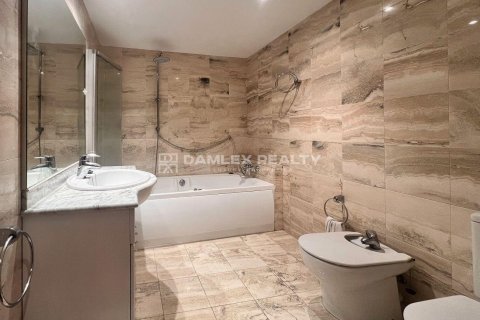 Apartment for sale in Sant Feliu de Guixols, Girona, Spain 3 bedrooms, 120 sq.m. No. 177228 - photo 6