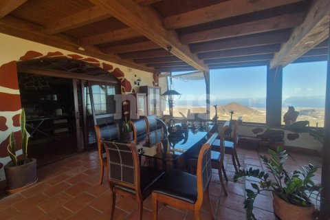 Dom w El Roque, Tenerife, Hiszpania 5 sypialni, 450 mkw. nr 194702 – zdjęcie 13