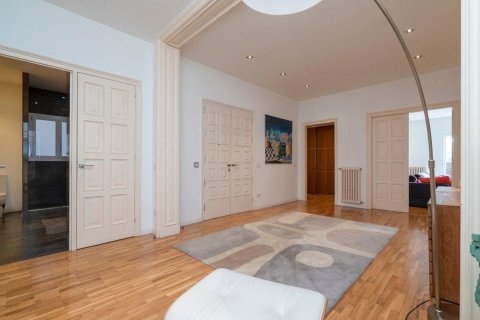 Apartment à vendre Barcelona, Espagne, 7 chambres, 355 m2 No. 133492 - photo 11