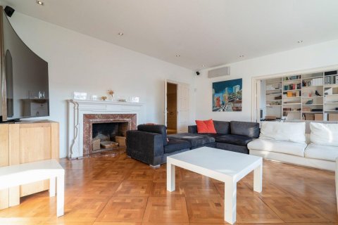 Apartment à vendre Barcelona, Espagne, 7 chambres, 355 m2 No. 133492 - photo 17