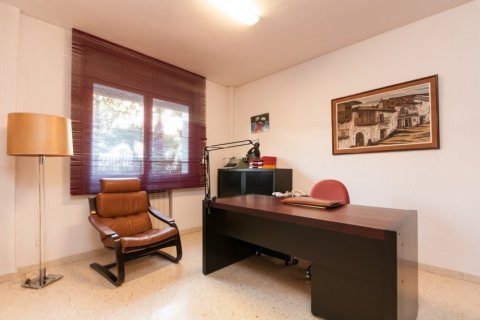 Villa à vendre Sant Just Desvern, Barcelona, Espagne, 4 chambres, 284 m2 No. 133491 - photo 25