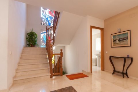 Villa à vendre Sant Just Desvern, Barcelona, Espagne, 4 chambres, 284 m2 No. 133491 - photo 9