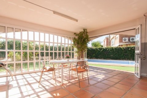 Villa à vendre Sant Just Desvern, Barcelona, Espagne, 4 chambres, 284 m2 No. 133491 - photo 19