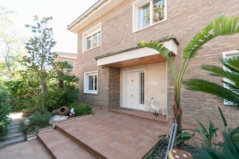 Villa à vendre Sant Just Desvern, Barcelona, Espagne, 4 chambres, 284 m2 No. 133491 - photo 6