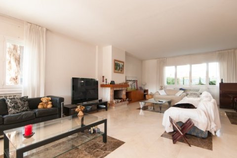 Villa à vendre Sant Just Desvern, Barcelona, Espagne, 4 chambres, 284 m2 No. 133491 - photo 11