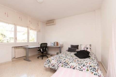 Villa à vendre Sant Just Desvern, Barcelona, Espagne, 4 chambres, 284 m2 No. 133491 - photo 22