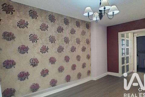 Продажа квартиры в Сарагоса, Испания 3 спальни, 141м2 №152473 - фото 23