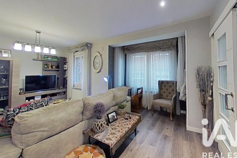 Продажа квартиры в Сарагоса, Испания 3 спальни, 141м2 №152473 - фото 14