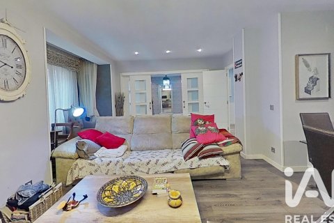 Продажа квартиры в Сарагоса, Испания 3 спальни, 141м2 №152473 - фото 17