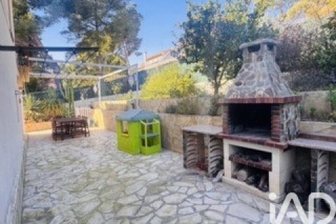 Talo myytävänä Roda de Berà, Tarragona, Espanja, 4 makuuhuonetta, 295 m2 No. 152469 - kuva 21