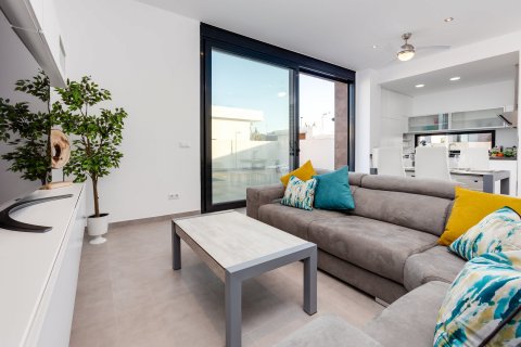 Villa en venta Pilar de la Horadada, Alicante, España 3 dormitorios, 110 m2 No. 110647 - foto 12