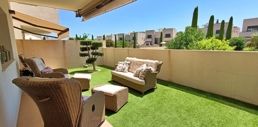 Apartment in Alicante, Spain 2 bedrooms,  No. 148635