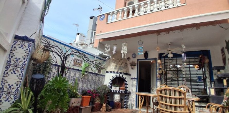 Townhouse in Torrevieja, Alicante, Spanien 2 Schlafzimmer, 70 m2 Nr. 148631