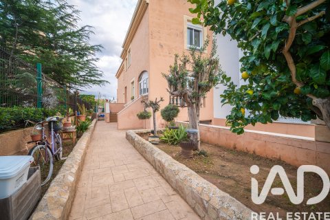 Продажа таухауса в Алькудия, Майорка, Испания 3 спальни, 200м2 №172759 - фото 3