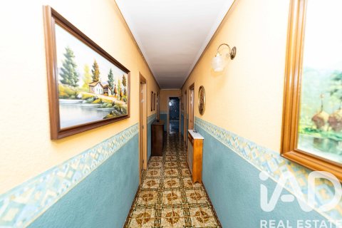 Casa in vendita a Garrafe de Torio, Leon, Spagna 4 camere da letto, 284 mq. N° 172763 - foto 11