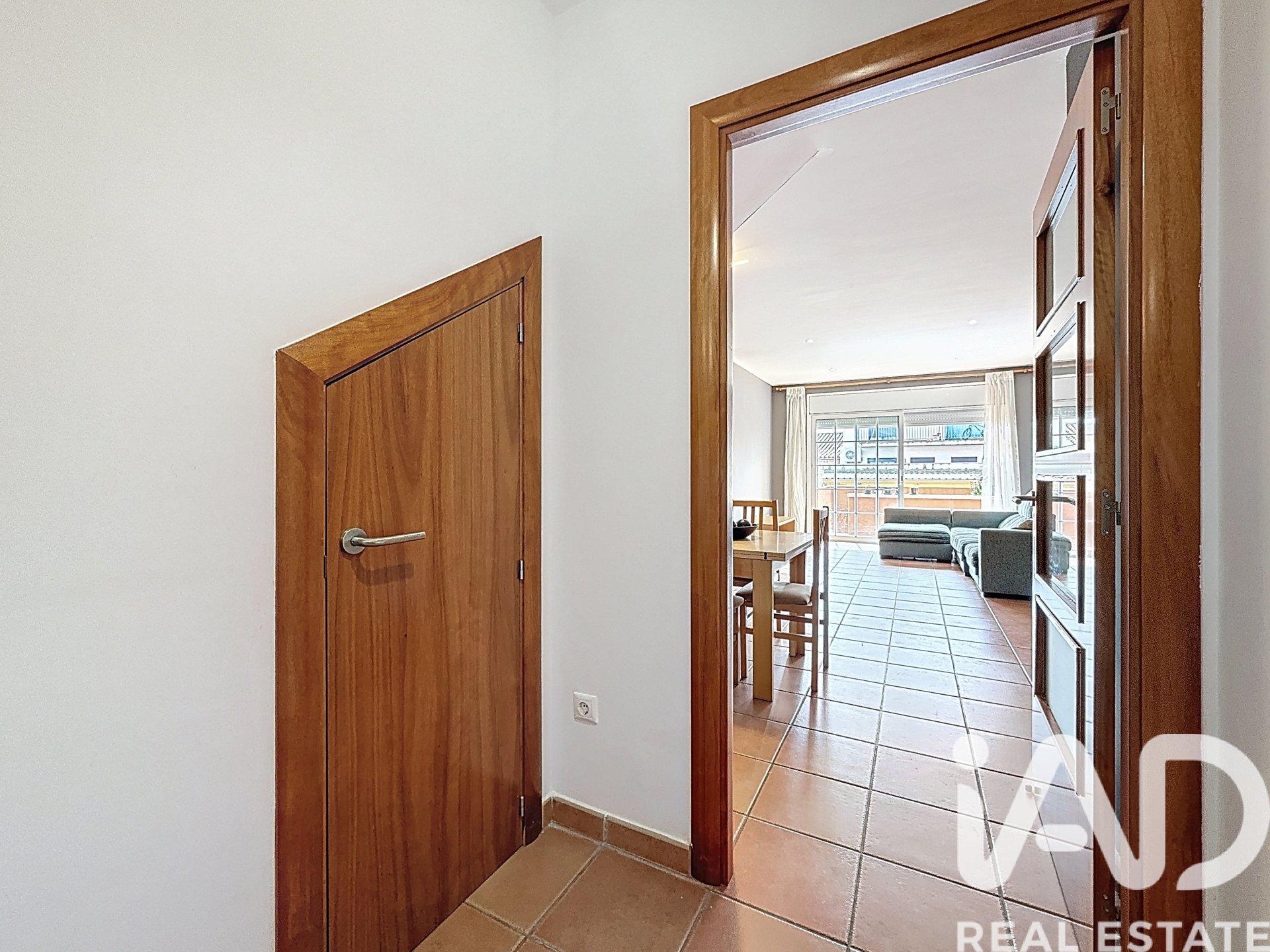 Townhouse in Sant Jaume dels Domenys, Tarragona, Spain 4 bedrooms, 242 sq.m. No. 172764