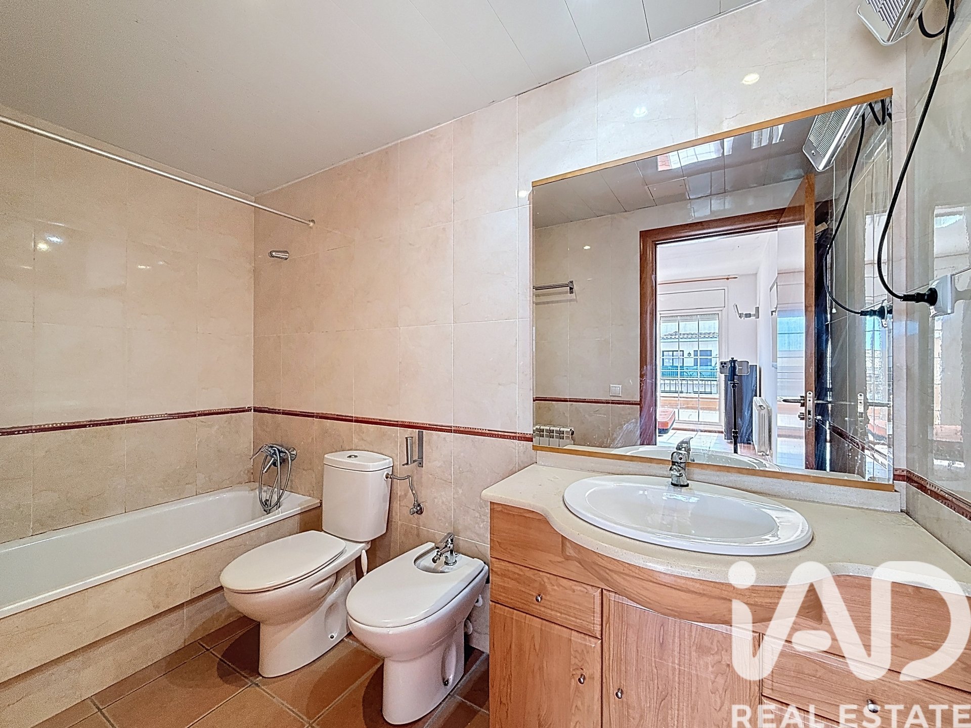 Townhouse in Sant Jaume dels Domenys, Tarragona, Spain 4 bedrooms, 242 sq.m. No. 172764