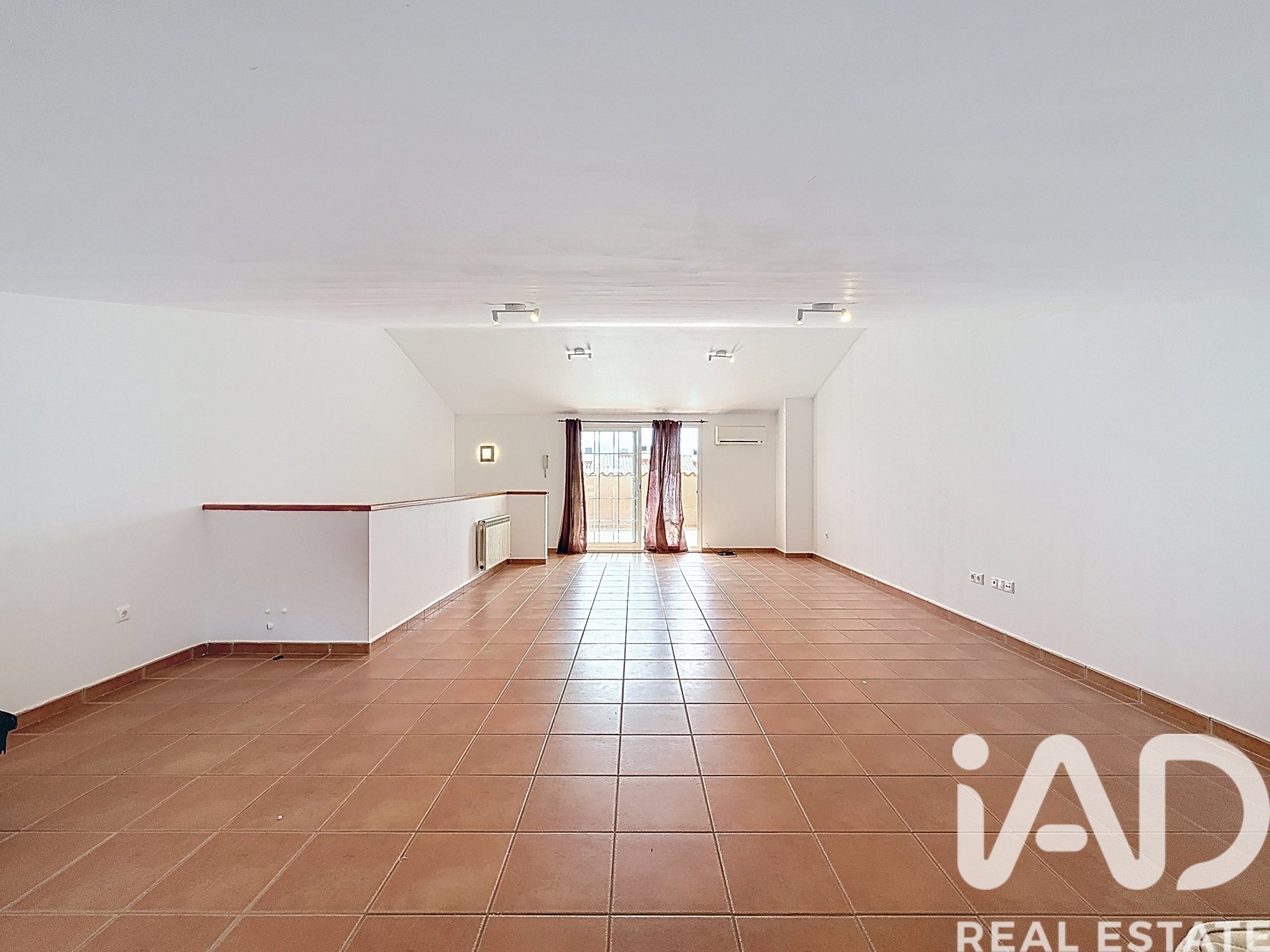 Townhouse in Sant Jaume dels Domenys, Tarragona, Spain 4 bedrooms, 242 sq.m. No. 172764