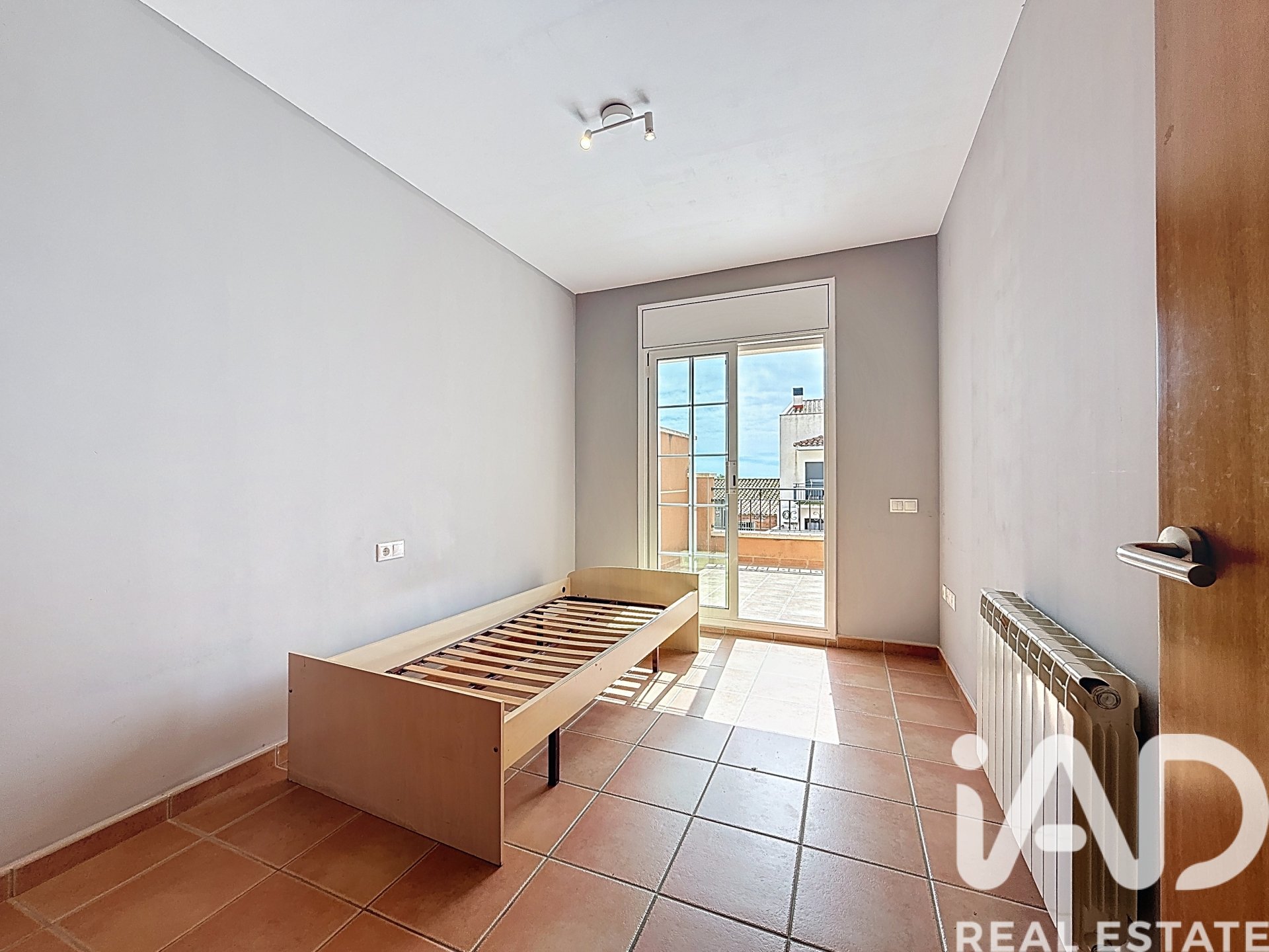 Townhouse in Sant Jaume dels Domenys, Tarragona, Spain 4 bedrooms, 242 sq.m. No. 172764