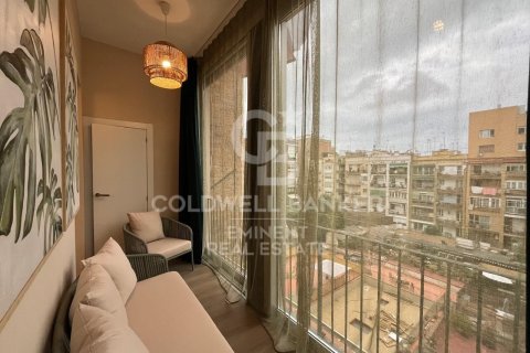 Продажа квартиры в Барселона, Испания 4 спальни, 136м2 №157819 - фото 17