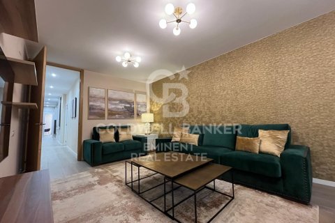 Продажа квартиры в Барселона, Испания 4 спальни, 136м2 №157819 - фото 3