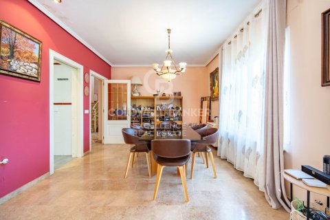 Villa for sale in Riba-roja de Turia, Valencia, Spain 7 bedrooms, 350 sq.m. No. 157821 - photo 13