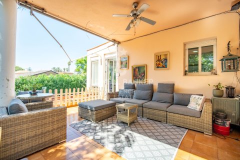 Villa for sale in Riba-roja de Turia, Valencia, Spain 7 bedrooms, 350 sq.m. No. 157821 - photo 7