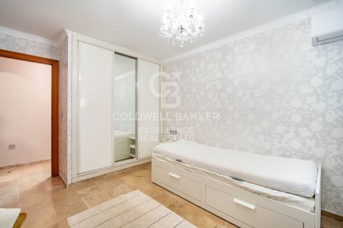 Villa for sale in Riba-roja de Turia, Valencia, Spain 7 bedrooms, 350 sq.m. No. 157821 - photo 25