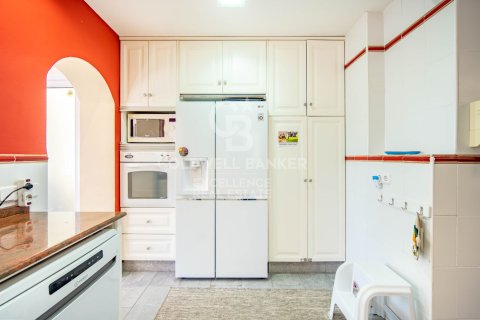 Villa for sale in Riba-roja de Turia, Valencia, Spain 7 bedrooms, 350 sq.m. No. 157821 - photo 18