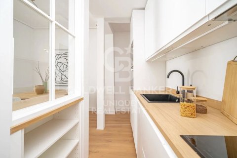Apartamento en venta en Madrid, España 2 dormitorios, 124 m2 No. 157622 - foto 9