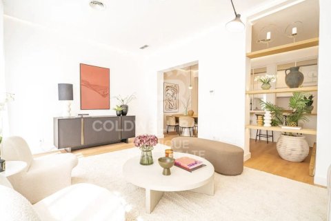Apartamento en venta en Madrid, España 2 dormitorios, 124 m2 No. 157622 - foto 4
