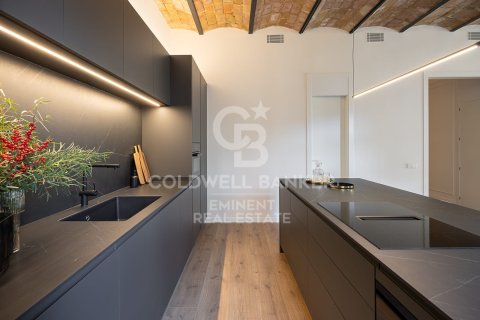 Huoneisto myytävänä Barcelona, Espanja, 4 makuuhuonetta, 241 m2 No. 157623 - kuva 8