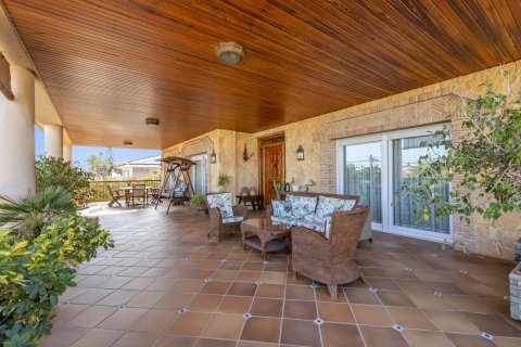 Huvila myytävänä Torrevieja, Alicante, Espanja, 5 makuuhuonetta, 535 m2 No. 154787 - kuva 6