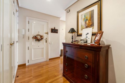 Apartament w Torrevieja, Alicante, Hiszpania 4 sypialnie, 128 mkw. nr 154784 – zdjęcie 10