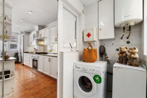 Apartament w Torrevieja, Alicante, Hiszpania 4 sypialnie, 128 mkw. nr 154784 – zdjęcie 19