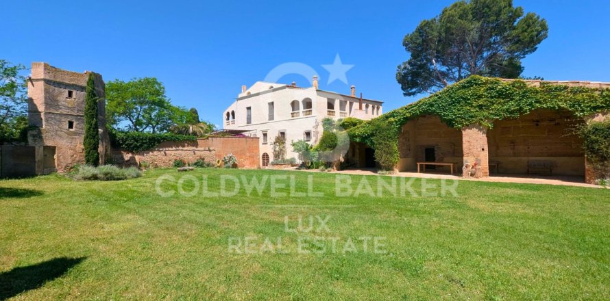 House in Garrigas, Girona, Spain 6 bedrooms, 623 sq.m. No. 160241