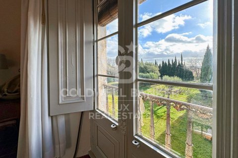 House for sale in Garrigas, Girona, Spain 6 bedrooms, 623 sq.m. No. 160241 - photo 17
