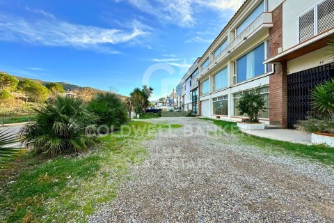 Apartament w El Port De La Selva, Girona, Hiszpania 3 sypialnie, 2009 mkw. nr 160235 – zdjęcie 4