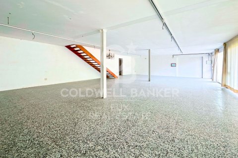 Apartament w El Port De La Selva, Girona, Hiszpania 3 sypialnie, 2009 mkw. nr 160235 – zdjęcie 24