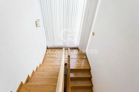 Продажа дома в Эсплугес-де-Льобрегат, Барселона, Испания 5 спален,  №160240 - фото 8