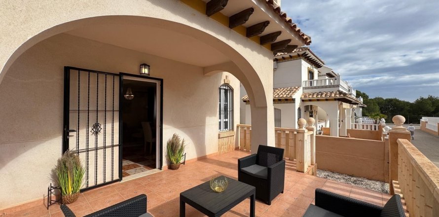 Townhouse in Cabo Roig, Alicante, Spanien 2 Schlafzimmer, 92 m2 Nr. 160661