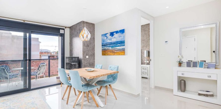 Apartment in Torre de la Horadada, Alicante, Spain 2 bedrooms, 92 sq.m. No. 160656