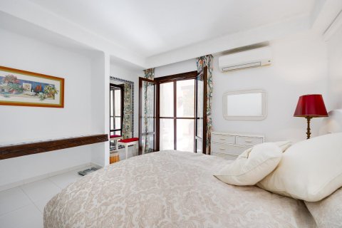 Apartment for sale in Torrevieja, Alicante, Spain 2 bedrooms, 72 sq.m. No. 160658 - photo 17